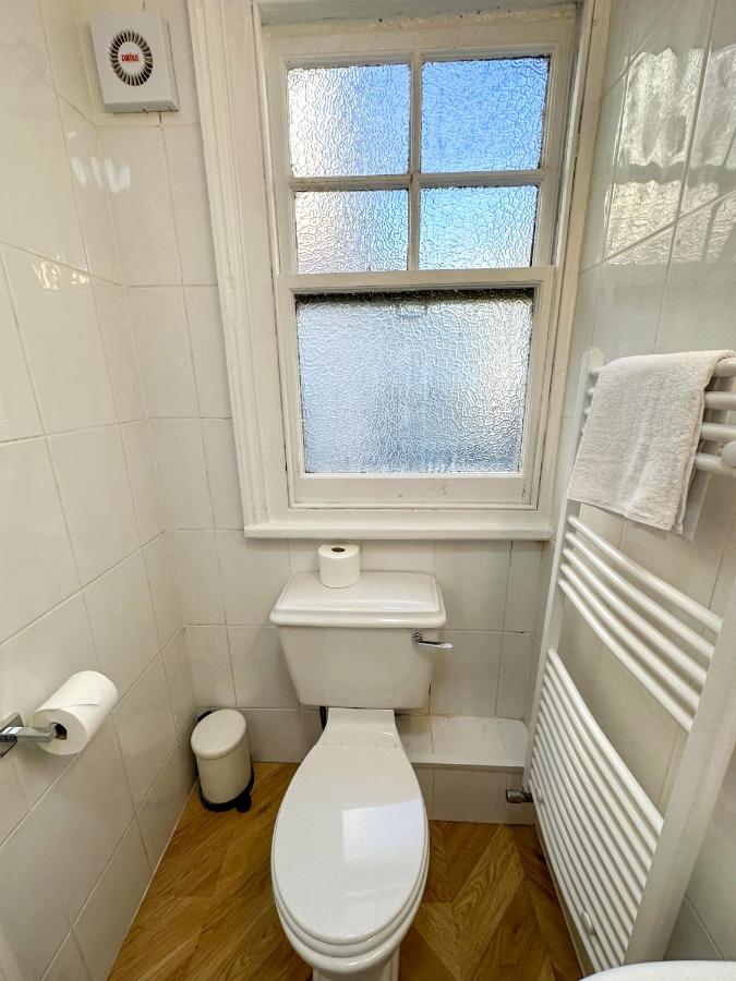 לונדון Pink Door Guesthouse מראה חיצוני תמונה